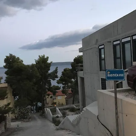 Amneris Apartament *