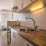 アパート Amneris