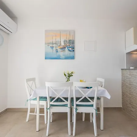 Apartament Amneris Trogir