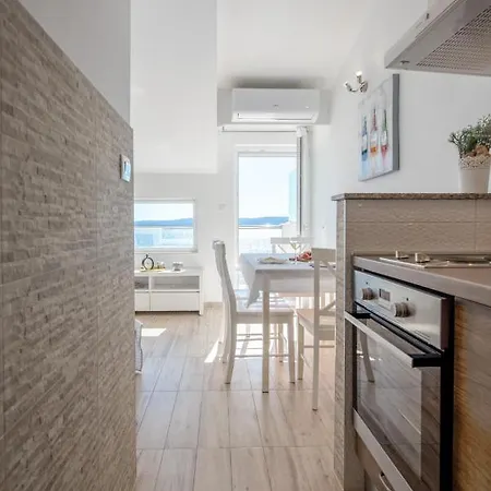 Amneris Apartament Trogir